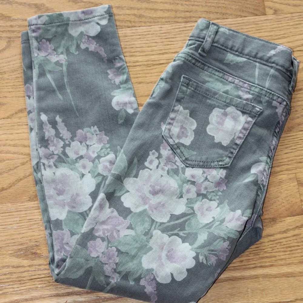 The Children's Place Gray Floral Jeggings